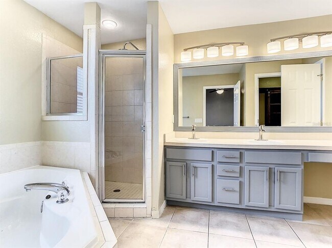 Building Photo - 2355 Hadley Way