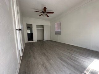 Building Photo - 7111 Colwyn Ave