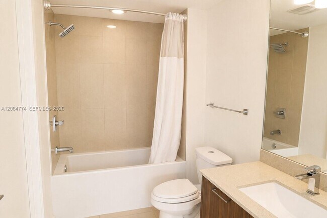 Building Photo - 5300 Paseo Blvd