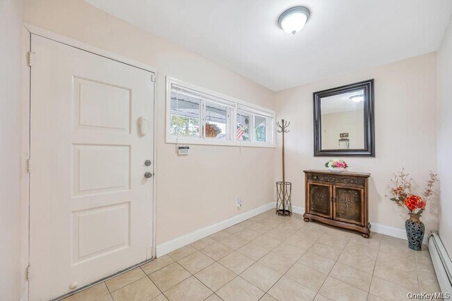 Building Photo - 46 Hardy Ln