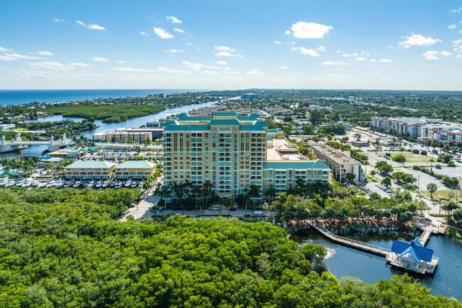 Building Photo - 700 E Boynton Beach Blvd