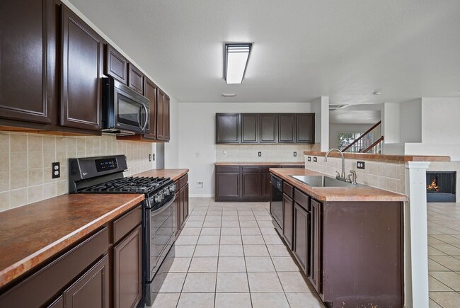 Building Photo - 1334 Flatrock Creek Dr