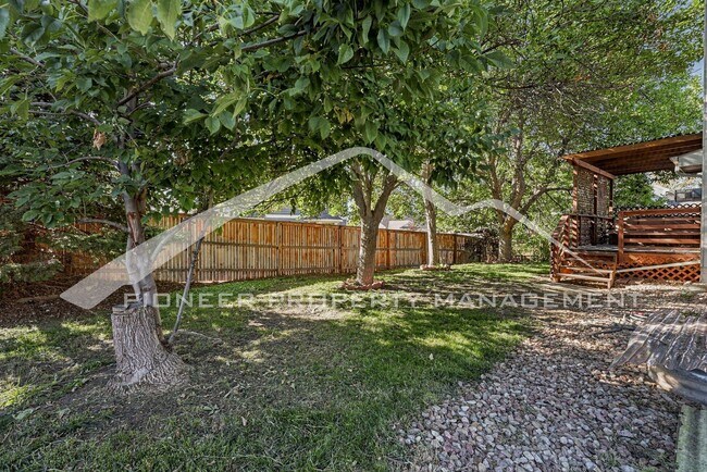 Building Photo - 9603 Laredo St