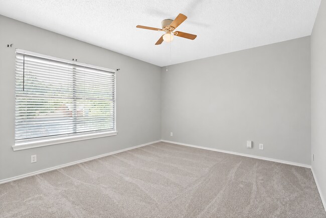 Building Photo - 7705 Autumn Bluff