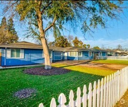 Building Photo - Beautifully Renovated 2BD/1BA Home with Ad...