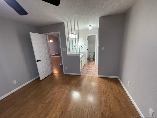 Building Photo - 2105 Wexford Oaks Ct