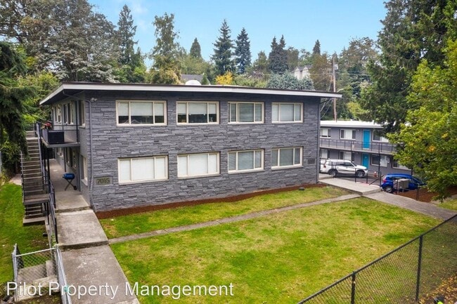 Building Photo - 7001-7015 Rainier Ave S