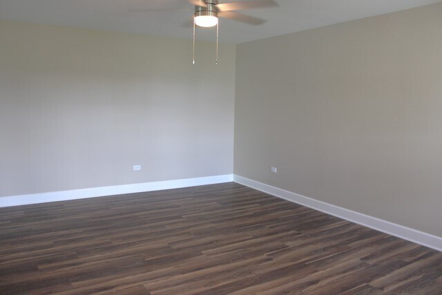 Building Photo - 518 Carriage Ct