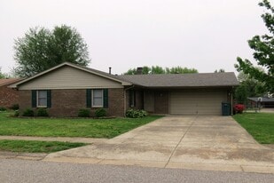 Building Photo - 3531 Aristides Dr