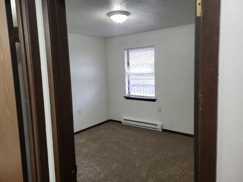 Building Photo - 1102 W McPherson St