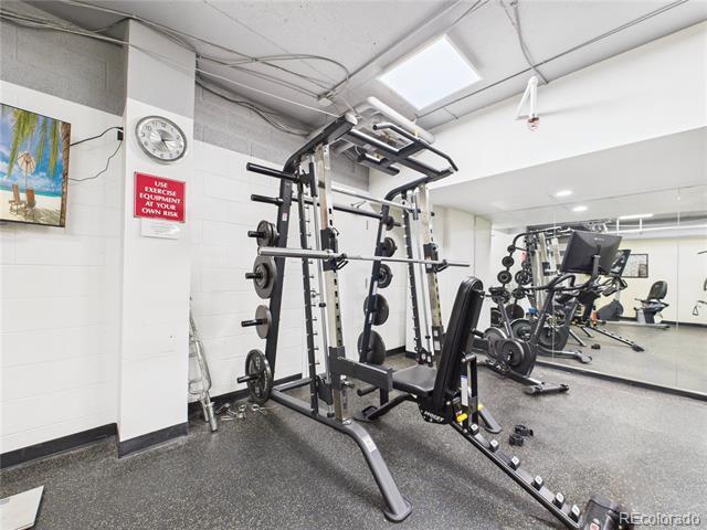 Building Photo - 3100 E Cherry Creek S Dr