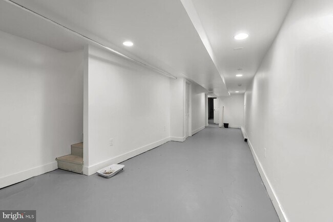Building Photo - 2838 W Lanvale St