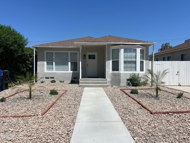 Primary Photo - 4934 Enfield Ave