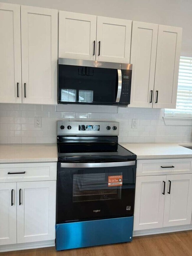 Building Photo - New Construction nice house for rent