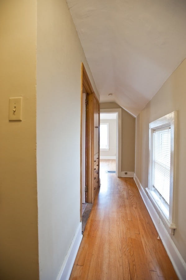 Building Photo - 3259 N Oakland Ave