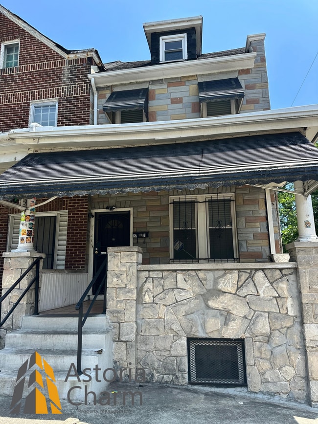 Building Photo - Live in Comfort: Spacious 3 Bedroom 2 Bath...