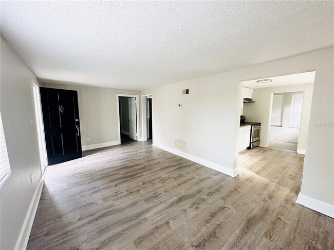 Building Photo - 1016 Atkins Pl