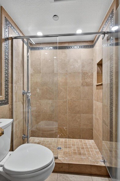 Building Photo - 3620 Third Ave