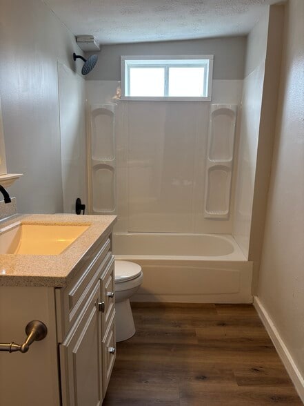 Building Photo - 668 Sullivan St