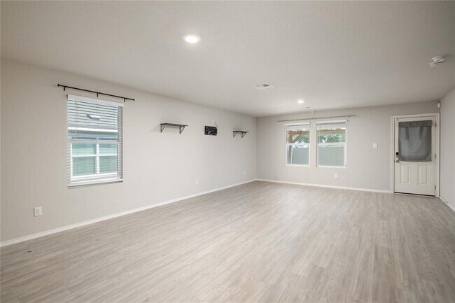 Building Photo - 12744 Mirecourt Wy
