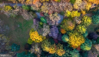 Building Photo - 15024 Wheeler Ln