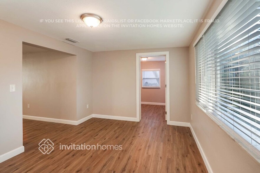 Building Photo - 15723 Sea Pines Dr
