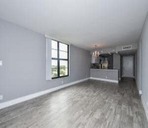 Building Photo - 12 Royal Palm Way