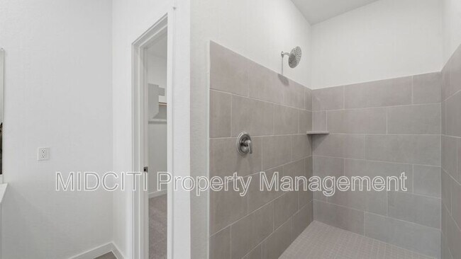 Building Photo - 1304 Apron Trl
