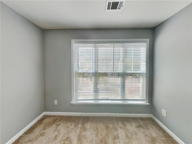 Building Photo - 3258 Welmingham Dr SW