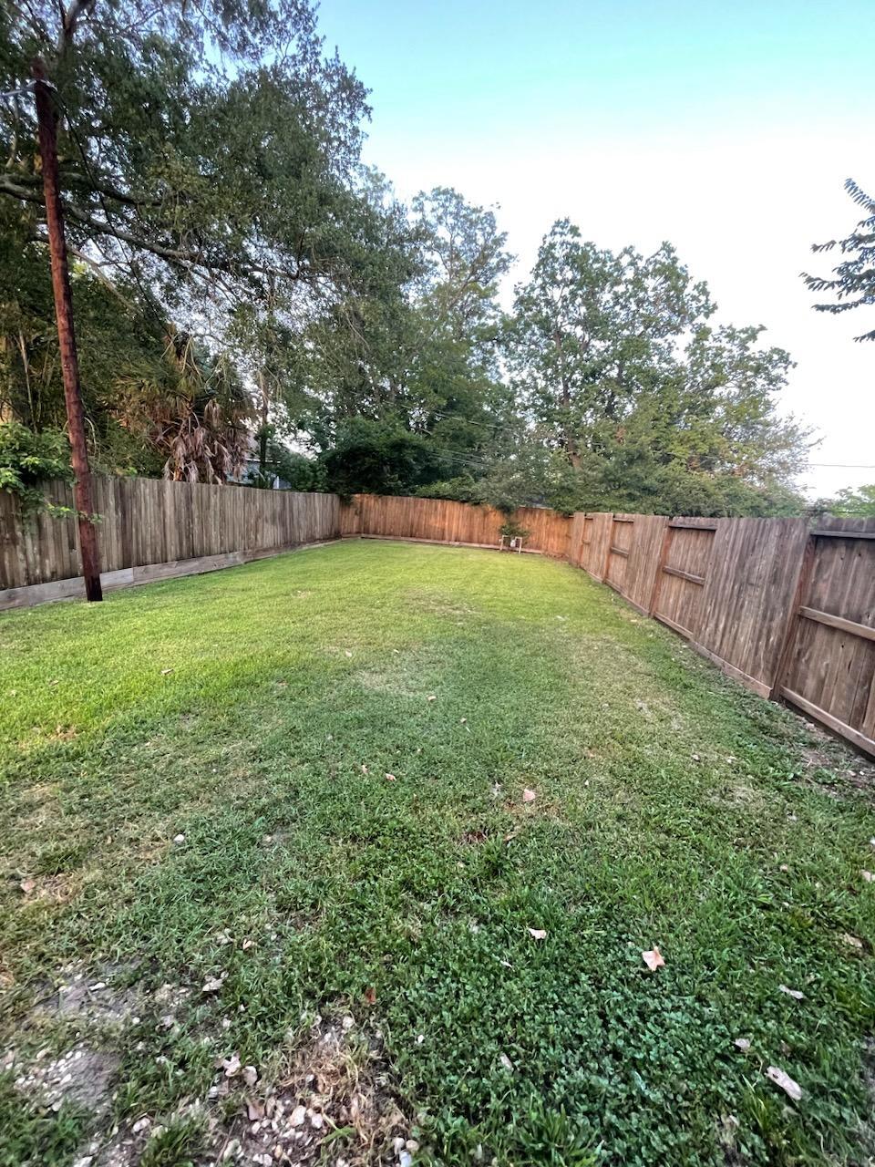 Building Photo - 119 Weldon St