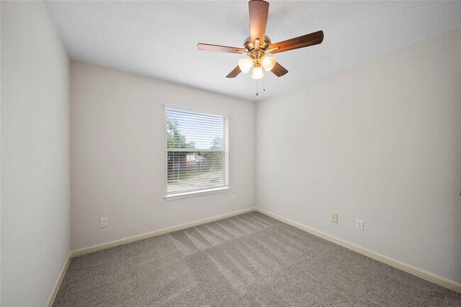 Building Photo - 10107 Sand Tracks Ct