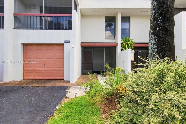 Building Photo - 6511 Racquet Club Dr