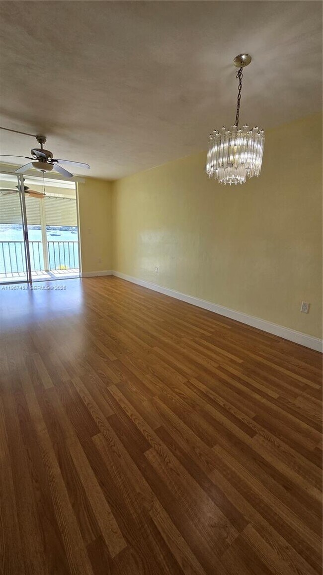 Building Photo - 3000 Marcos Dr