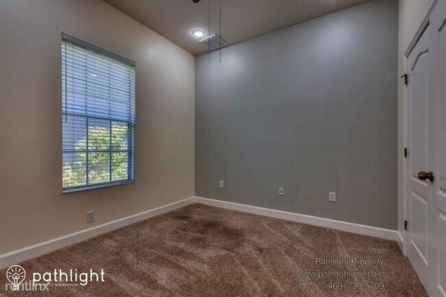 Building Photo - 4 br, 2 bath House - 8331 Lagerfeld Drive