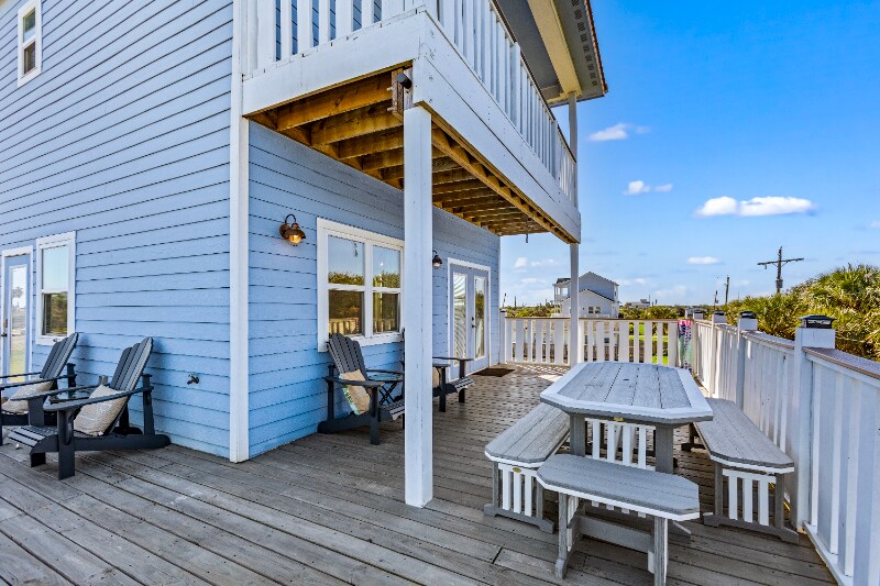 Building Photo - 14204 Miramar Dr
