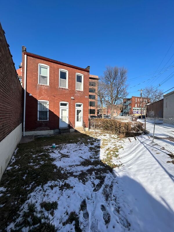 Building Photo - 2620 Sidney St