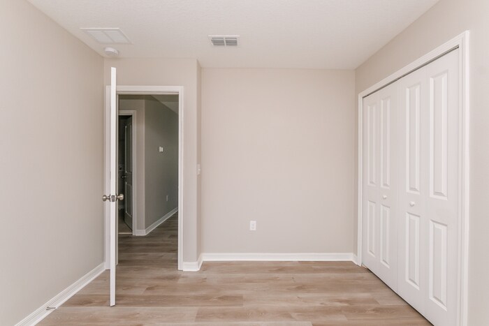 Building Photo - 6523 Trent Creek Dr