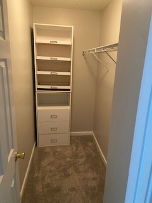 Building Photo - 3 Bedroom 2.5 Home in NE Columbia MOVE IN BY 1/31/26 RECEIVE $300 OFF FIRST MONTH'S RENT!!!!!!