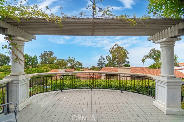 Building Photo - 28303 Golden Meadow Dr