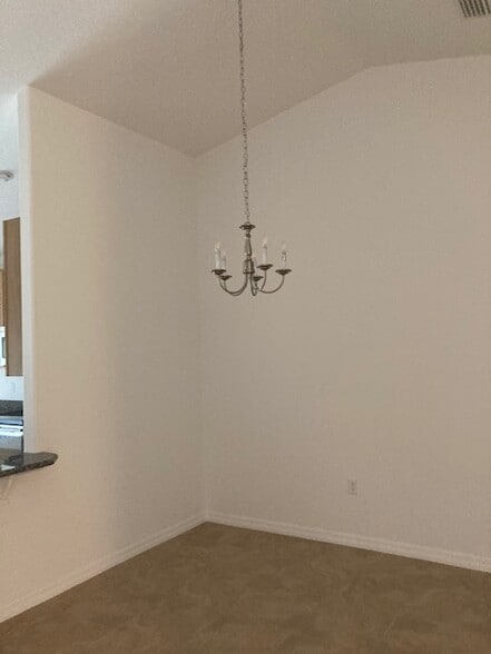 Building Photo - 21 Wood Arbor Ln