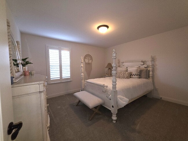 Building Photo - Resort Living At It's Finest in Foxland Harbor