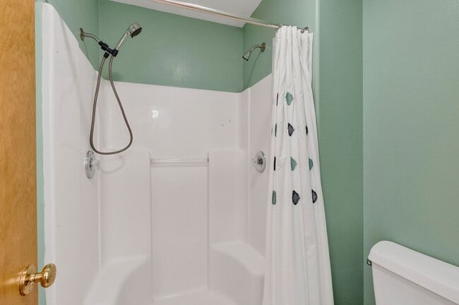 Building Photo - Single Family Home in LOLO, 4 bed / 3 bath...