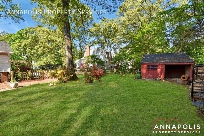Building Photo - 112 Berrywood Dr