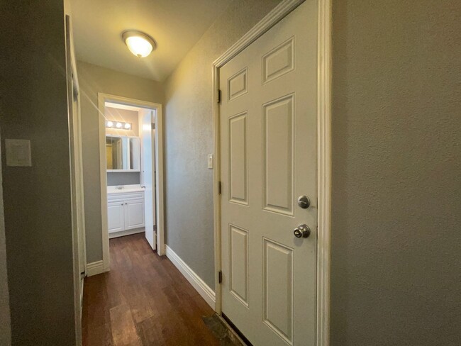 Building Photo - $0 DEPOSIT OPTION. LUXURY ARVADA RENTAL: U...