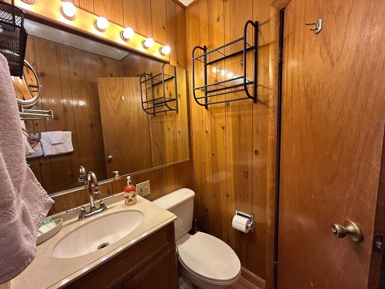 Building Photo - 601 Highway 50