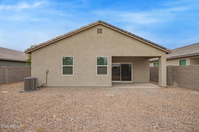 Building Photo - 1737 W Pinkley Ave