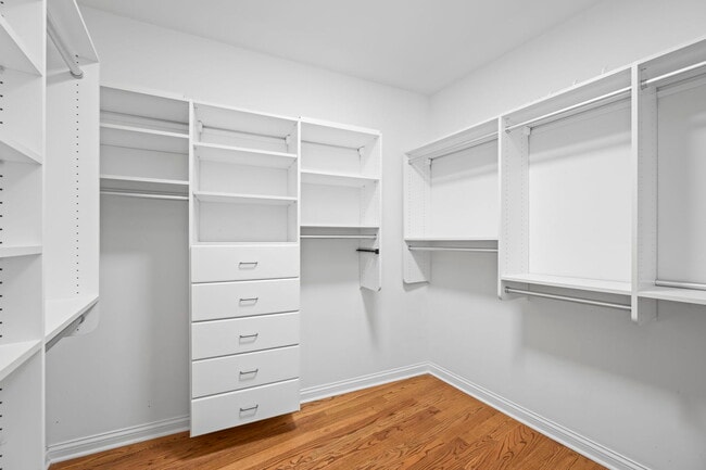 Building Photo - 1813 Admiral Ct