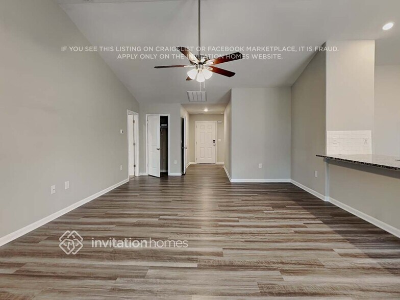 Building Photo - 170 Wellshire Dr