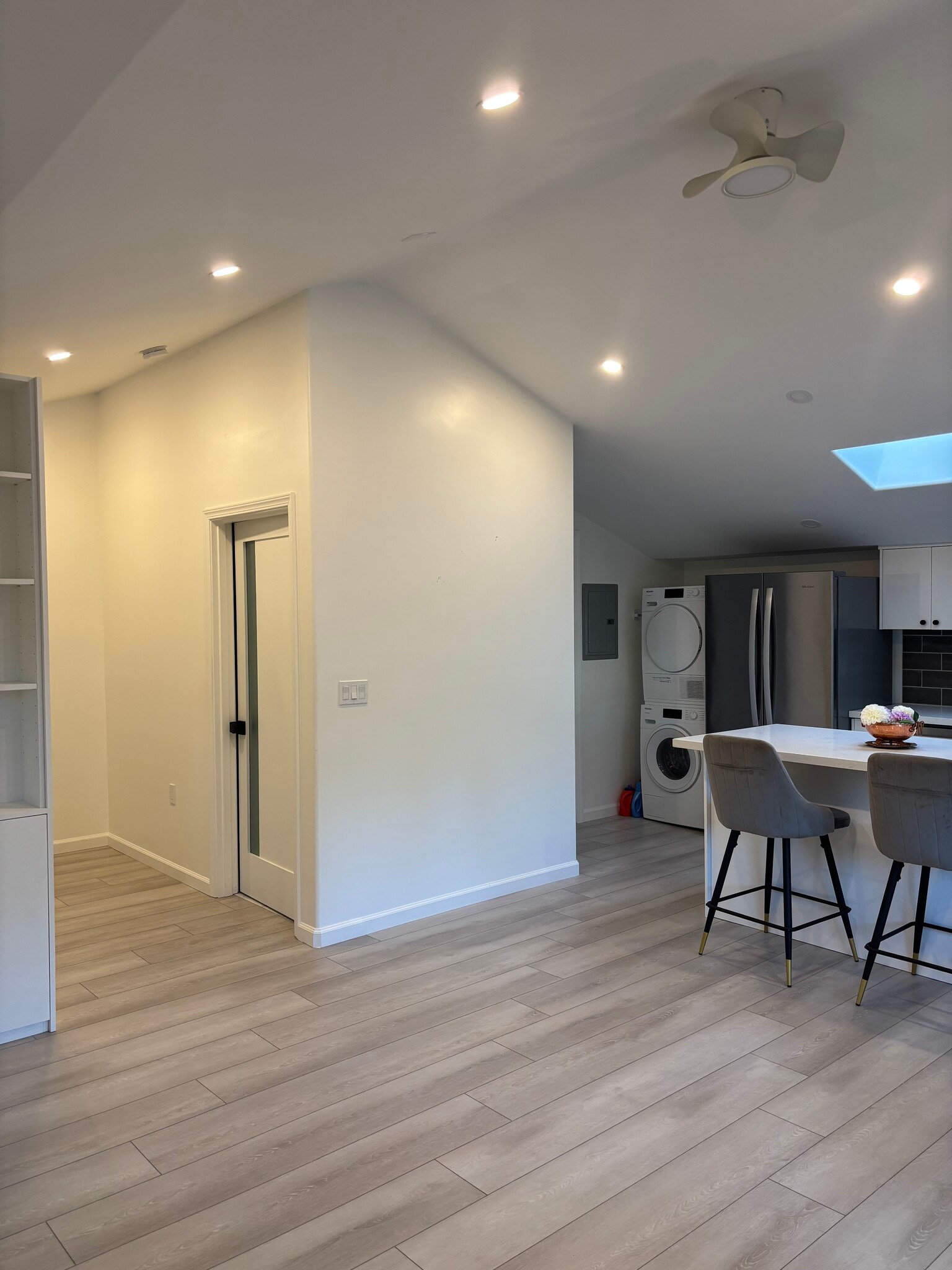 Building Photo - 6999 Darnoch Way