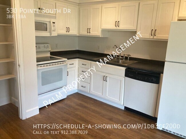 Building Photo - 530 Pointe S Dr